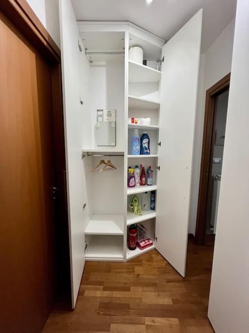 Casa Di Lillo Apartment Merate Luaran gambar