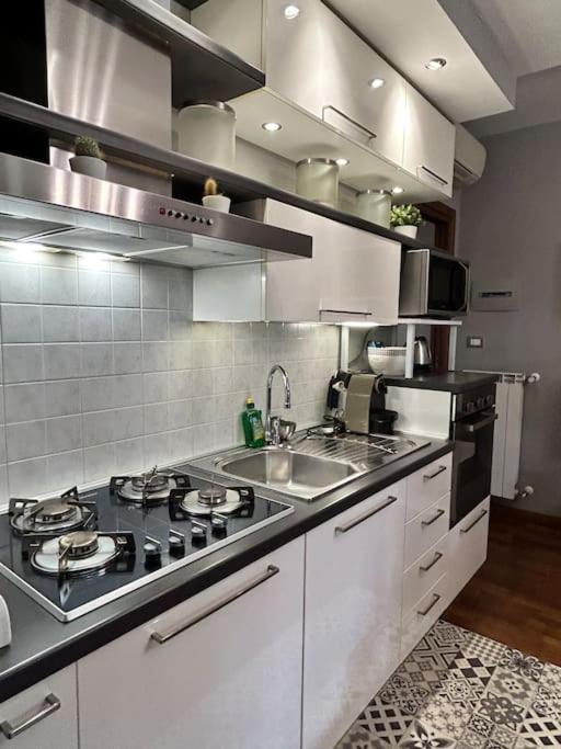 Casa Di Lillo Apartment Merate Luaran gambar
